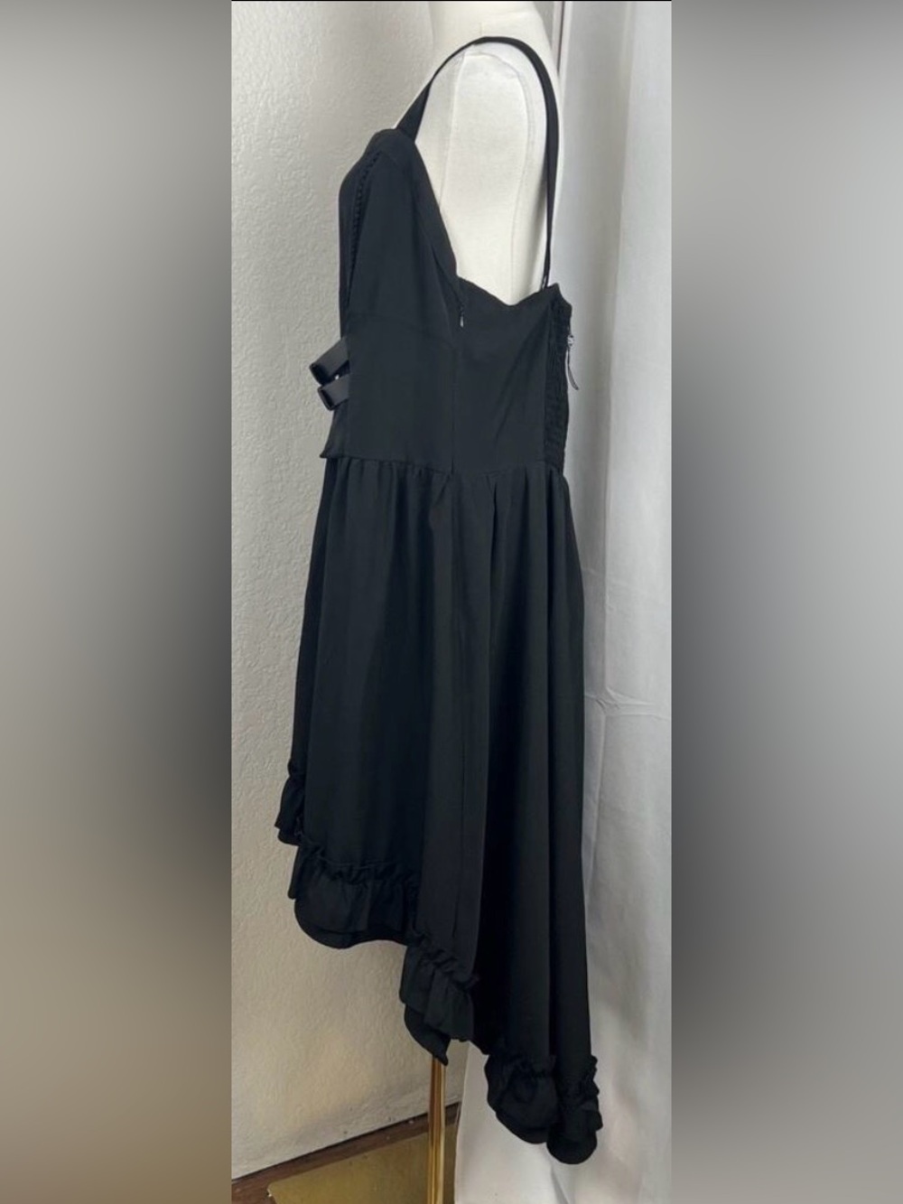 SCARLET DARKNESS Sleeveless wide V neck Black HiLow Midi Goth Buckles Ruffle hem - Picture 6 of 14